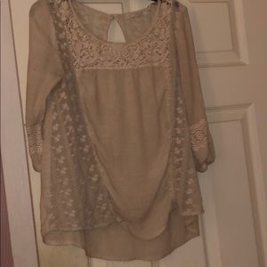 Quarter sleeve Nude blouse